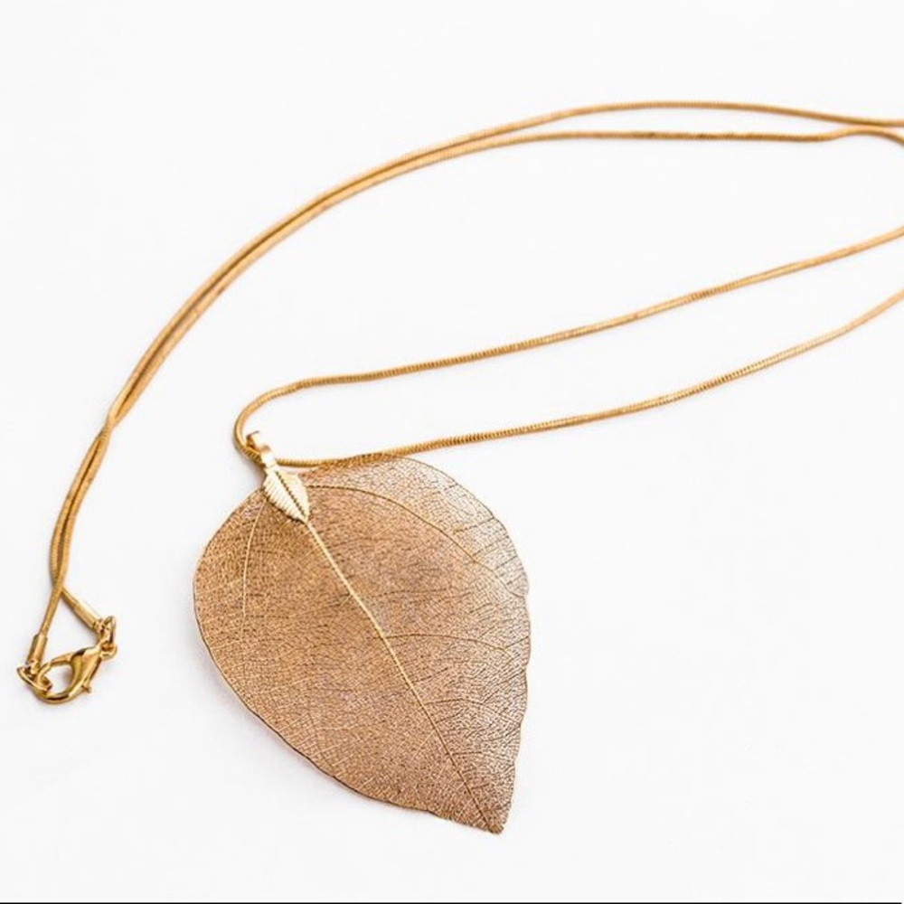 New Gold tone alloy natural leaf pendant